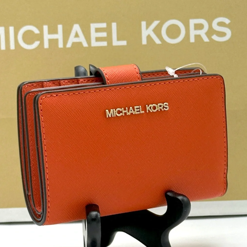 Michael Medium Crossgrain Leather Bifold Wallet Red Clay  NWT